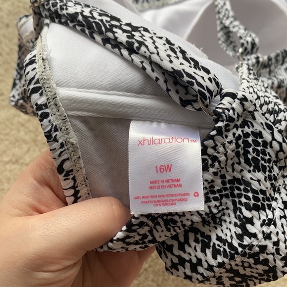 Plus snake print bikini top - Picture 3 of 3